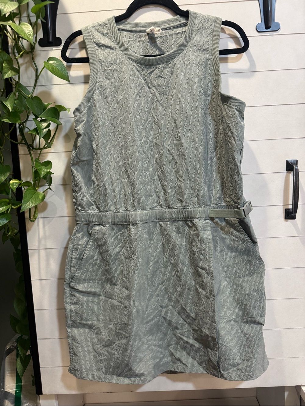 Kyodan Sleeveless Belted Dress in Sage